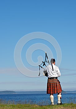 Piper to the Sea