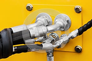 Pipes and the hydraulic system of the tractor or excavator