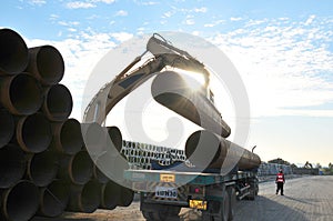 Pipes loading