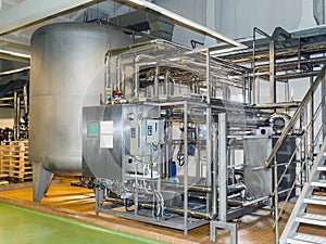 Pipes, tanks for the food industry