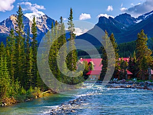 Pipestone river, lake louise village cabins