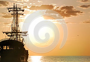 Pirates Ship horizontal orientation