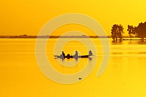 Pirogue on Niger river