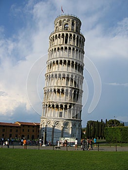 Pisa Leaning Tower photo