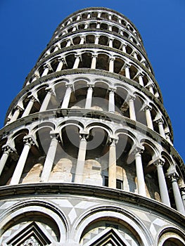 Pisa tower - close up (1)