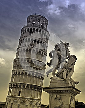 Pisa tower and statue