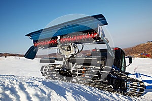 Piste machine (snow cat)