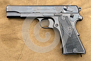 Pistol VIS sample 35