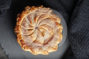 Pithivier with frangipane and blueberry