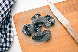 Pitted prunes