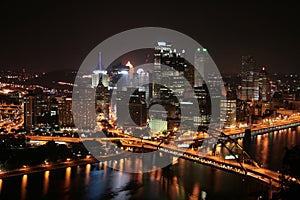 Pittsburgh's skyline at Night