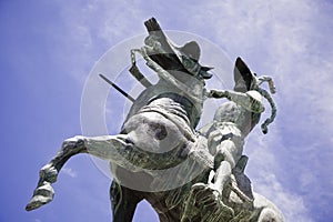 Pizarro statue photo