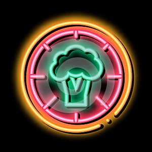 Pizza Broccoli neon glow icon illustration