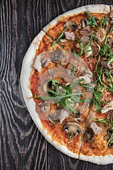 Pizza with chicken and mushrooms