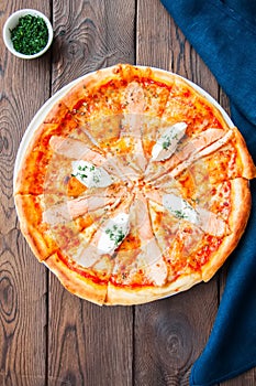 Pizza with fish and cream cheese - Plaisir photo