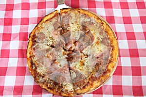 Pizza ham and mushroom