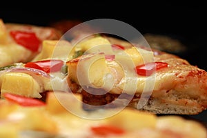 Pizza_Paneer Makhani close up images