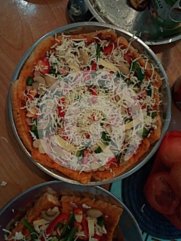 Pizza platter in unison
