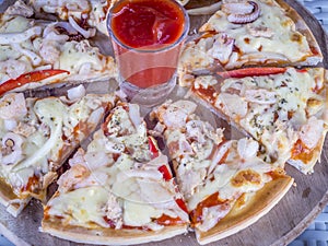 Pizza with seafood