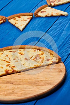 Pizza with three cheeses.