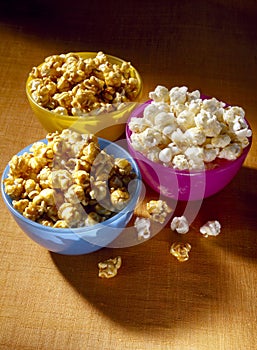 Plain and caramel popcorn