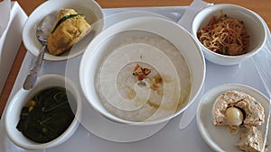plain porridge with additions