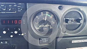 Plane engine RPM instrument