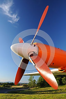 Plane Motor with red Propeller