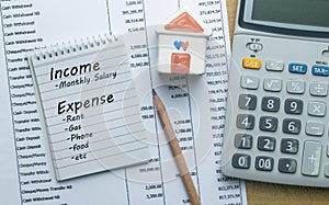 Planning monthly income and account expenses