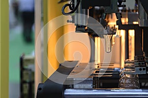 The plastic bottle blowing machine.