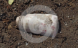 Plastic bottle that does not decompose
