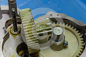 Plastic gears of a disassembled gearbox in a repair shop