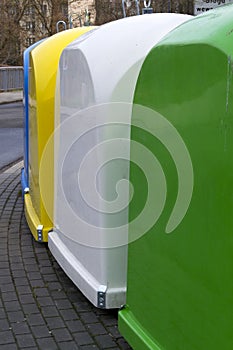 Plastic litter bins