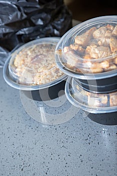 plastic to go food containers