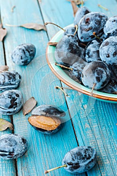 A plate of fresh Damson plums