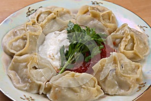 Plate with manta rays on the table.