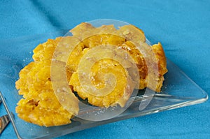 A plate of patacones, fried green plantains