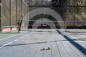 Platform tennis court