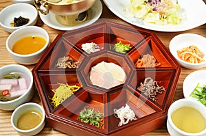 Platter of nine delicacies