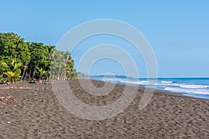 Playa hermosa en Costa Rica - pacific coast photo