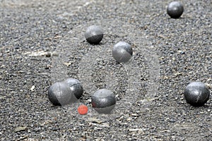 Playing jeu de boules