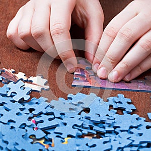 Playing with jigsaw puzzles