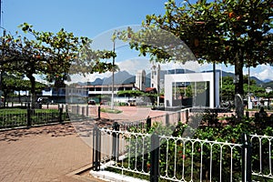 Plaza with an arch that expresses the entrance to the Amazon in the city of Tingo Maria,