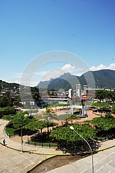 Plaza with an arch that expresses the entrance to the Amazon in the city of Tingo Maria