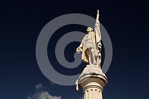 Plaza de Colon Monument