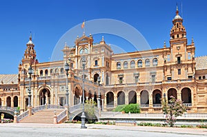 Plaza de Espana Place d` Espagne, built between 1914 and 1928 by the architect Anibal Gonzalez, Sevilla, Andalucia, Spain