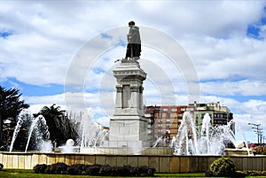 Plaza de GuzmÃÂ¡n el Bueno and ornamental fountain in LeÃÂ³n, Spain photo