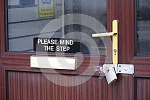 Please mind the step sign on shop entrance door