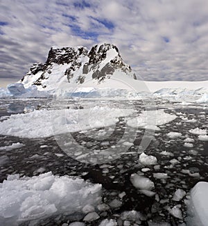 Pleneau Bay - Antarctic Peninsula - Antarctica
