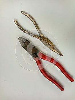 Pliers for building tools